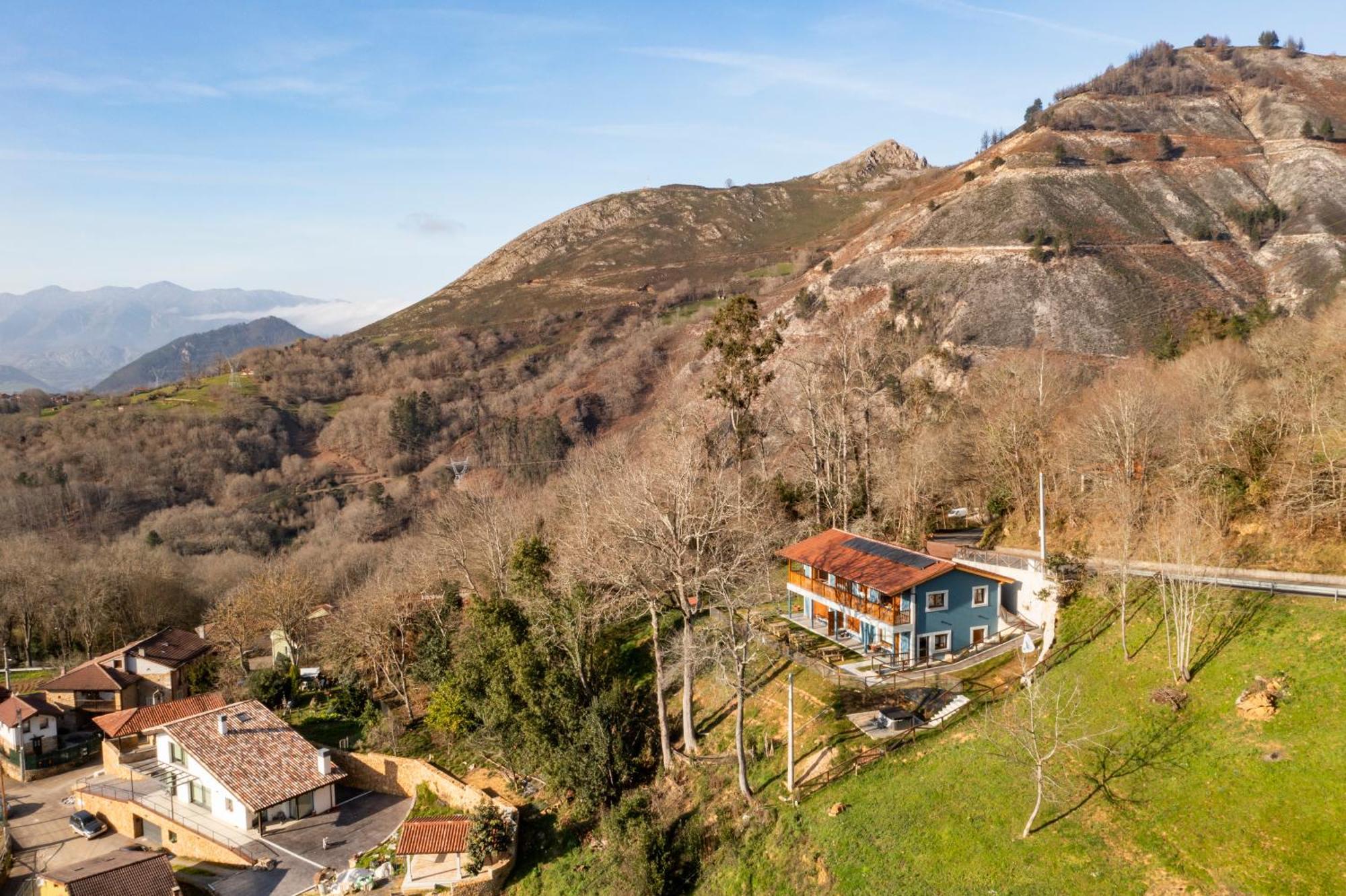Apartamentos Montes Vindios Onís 外观 照片